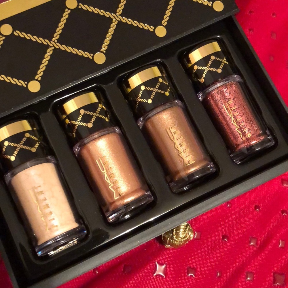 MAC Nutcracker Collection ✨ - Picture 7 of 8